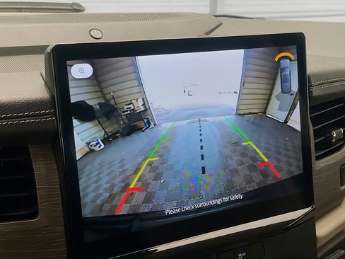 Used 2023 Ford Expedition Max Limited image 10