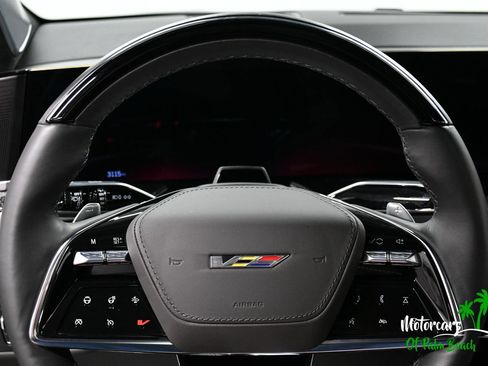 Used 2026 Cadillac Escalade ESV V w/ LPO, ONYX Package AWD/4WD image 42