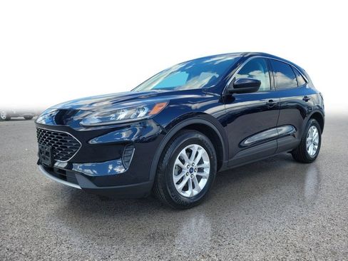 Used 2021 Ford Escape SE w/ Cold Weather Package FWD image 2