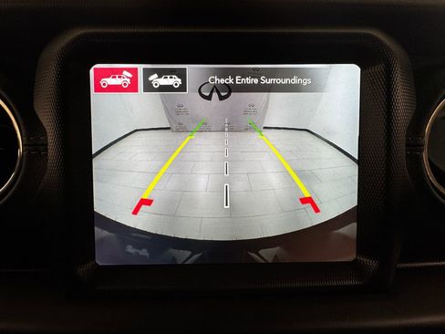 Used 2021 Jeep Wrangler Unlimited Sahara image 21