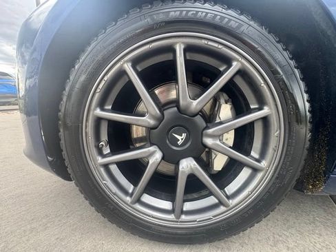 Used 2020 Tesla Model 3 Long Range AWD/4WD image 28