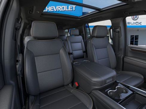 New 2026 Chevrolet Suburban Premier image 16