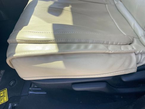 Used 2016 Toyota Corolla LE w/ Protection Package FWD image 4