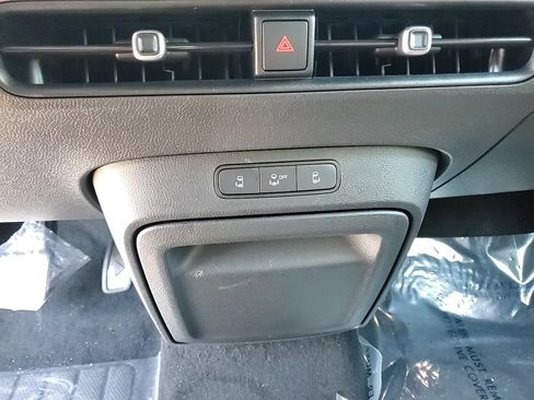 New 2025 Volkswagen ID. Buzz Pro S image 23