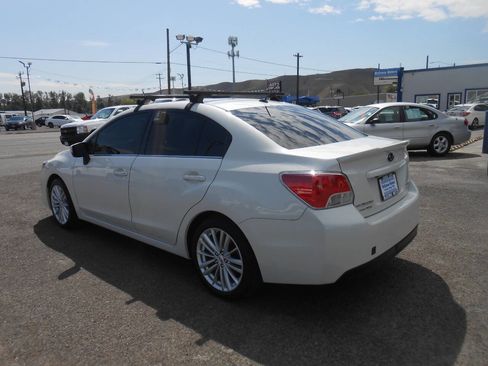 Used 2016 Subaru Impreza 2.0i Premium image 7