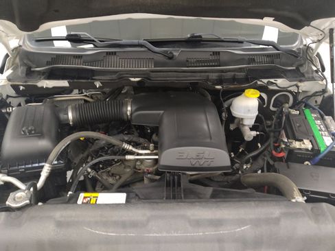Used 2022 RAM 1500 Classic SLT RWD image 30