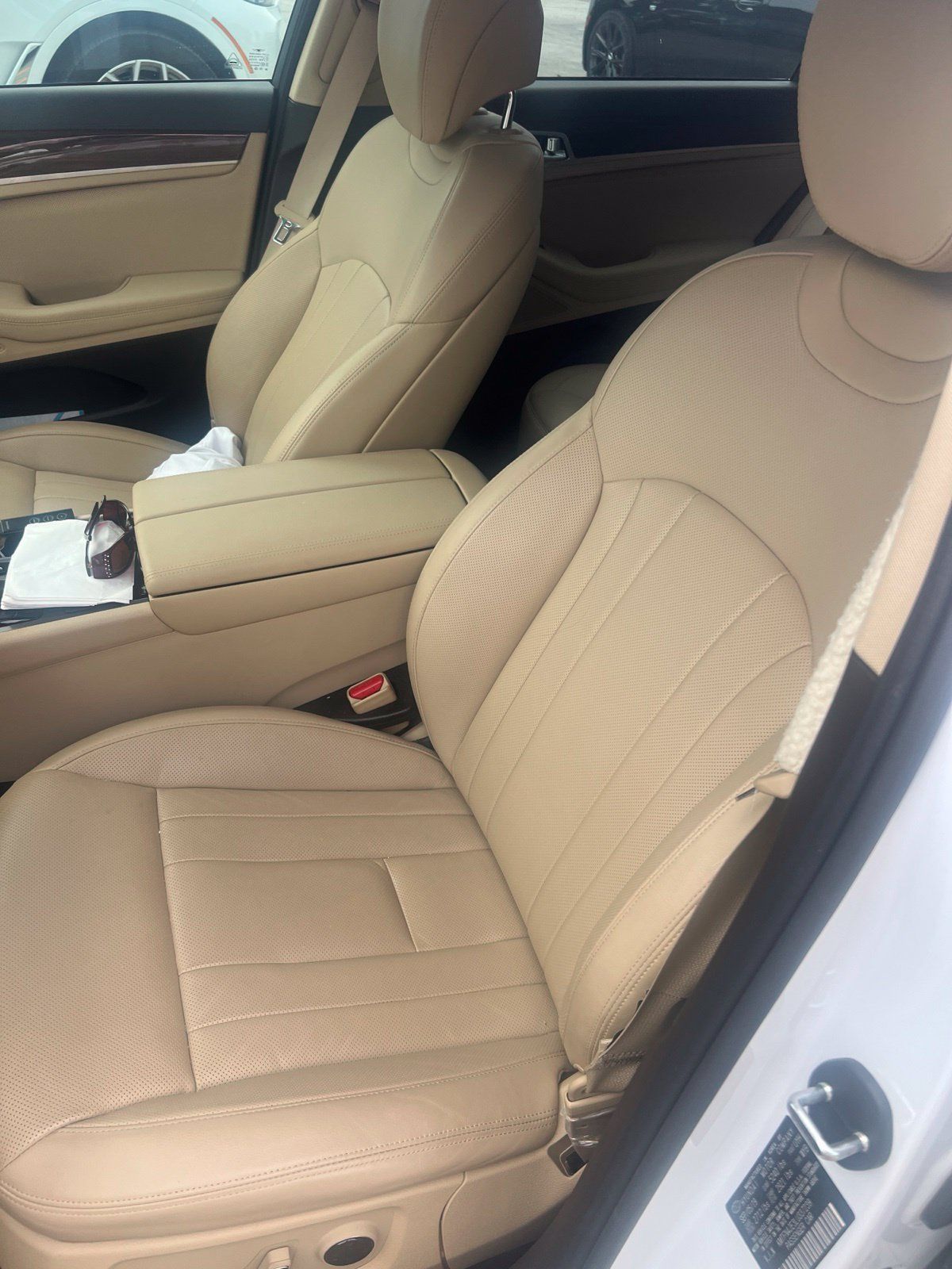 Used 2020 Genesis G80 3.8 RWD image 9
