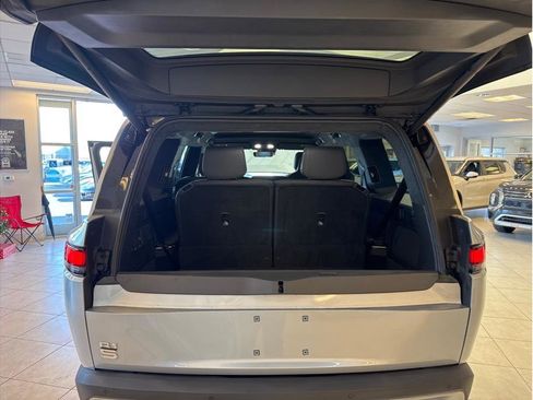 Used 2024 Rivian R1S Adventure image 26
