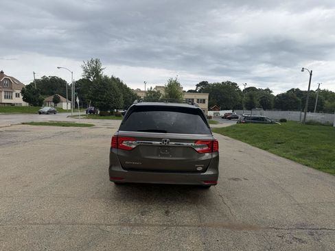Used 2018 Honda Odyssey Touring image 6