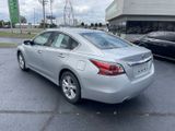 Used 2015 Nissan Altima 2.5 SV image 3