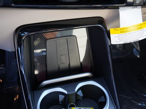 Used 2025 BMW X1 xDrive28i w/ Convenience Package image 16