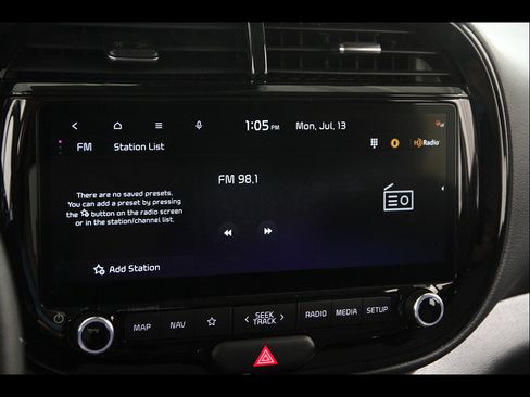 Used 2025 Kia Soul S FWD image 11