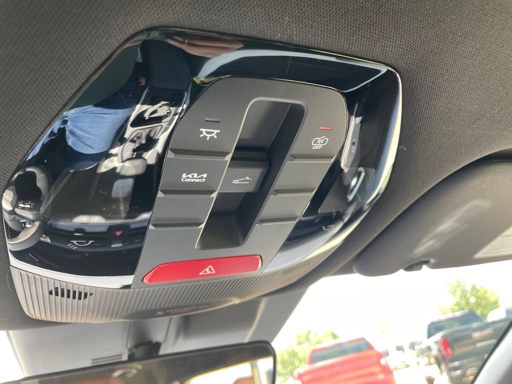 New 2026 Kia K4 GT-Line w/ GT-Line Premium Package FWD image 19