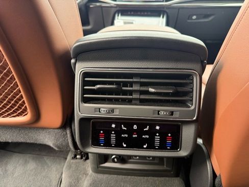 Used 2023 Audi Q7 3.0T Prestige w/ Prestige Package image 13