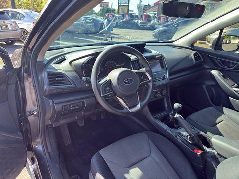 Used 2018 Subaru Crosstrek 2.0i AWD/4WD image 13