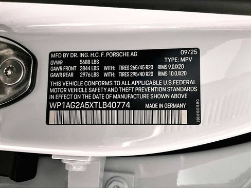 New 2026 Porsche Macan S image 32