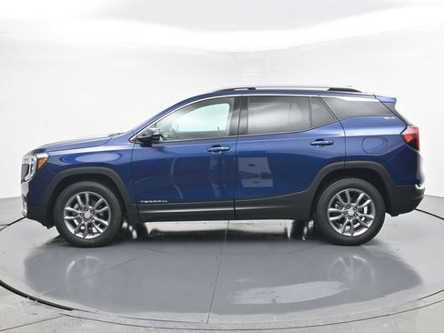 Used 2023 GMC Terrain SLT AWD/4WD image 5