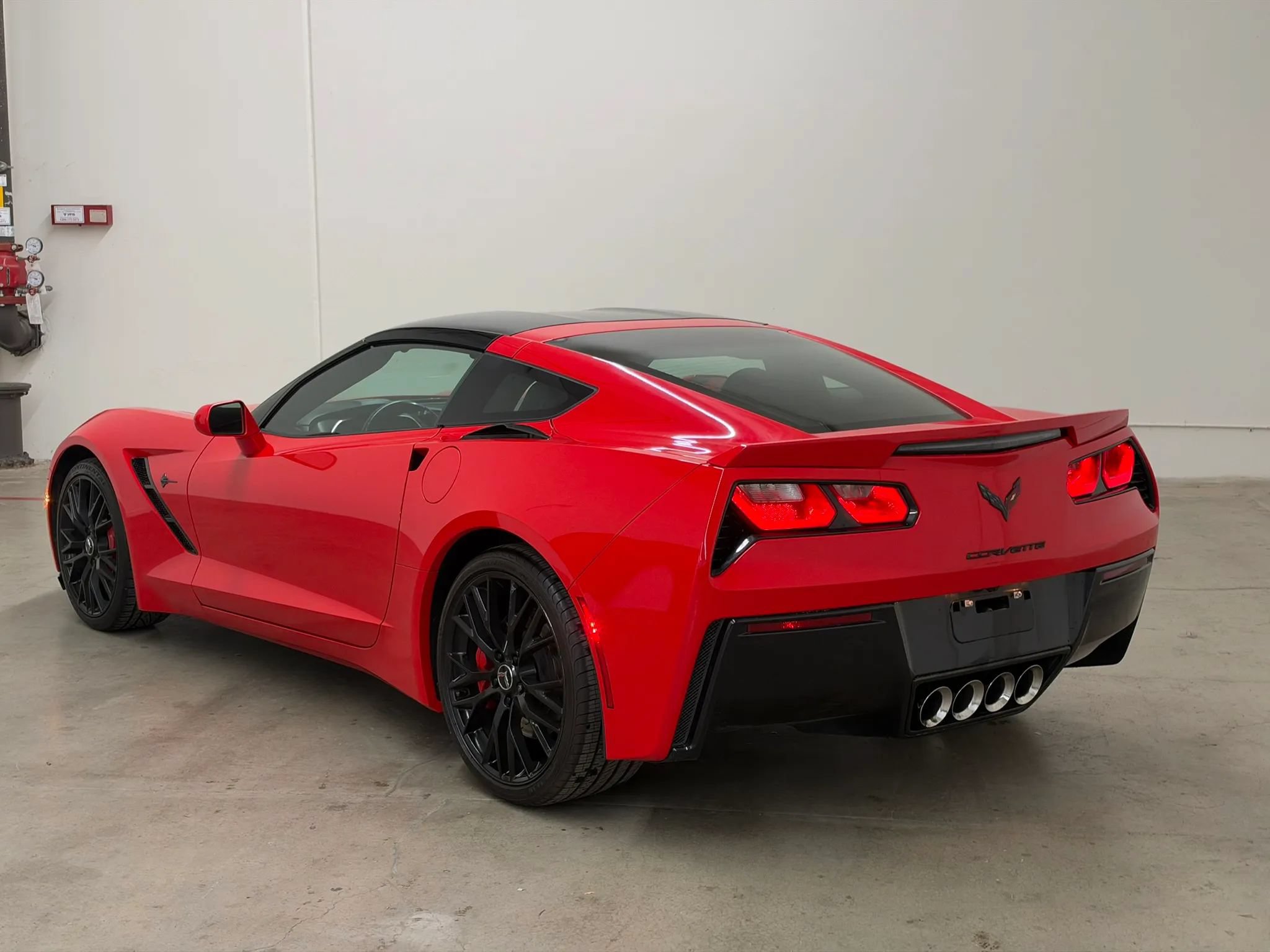 Used 2016 Chevrolet Corvette Stingray Coupe RWD image 6