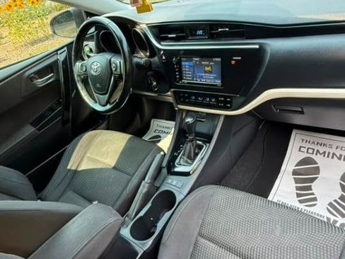 Used 2017 Toyota Corolla iM FWD image 3