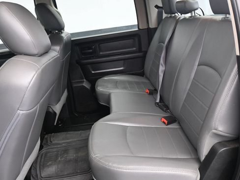 Used 2018 RAM 1500 Tradesman w/ Chrome Appearance Group AWD/4WD image 13