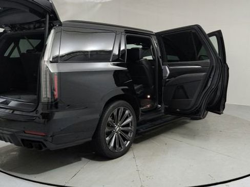 Certified 2025 Cadillac Escalade V image 10