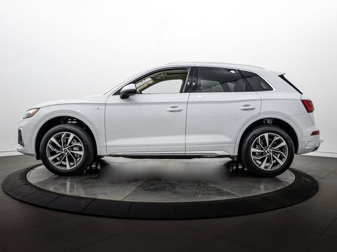 Used 2024 Audi Q5 2.0T Premium Plus w/ Premium Plus Package AWD/4WD image 6
