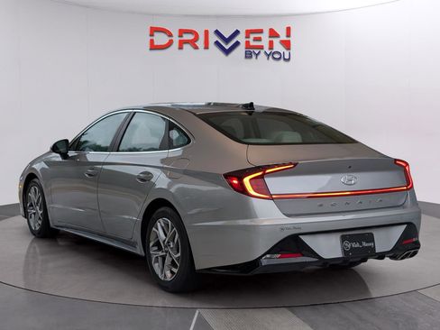 Used 2023 Hyundai Sonata SEL FWD image 4