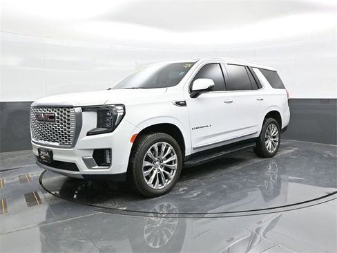 Used 2024 GMC Yukon Denali image 3