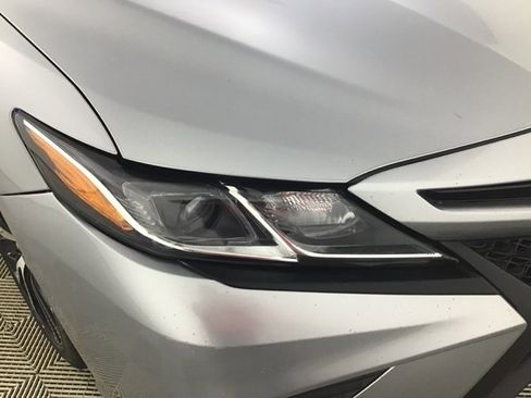 Used 2019 Toyota Camry SE w/ Convenience Package image 19
