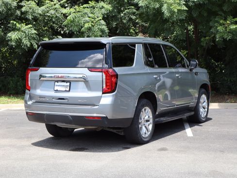 Used 2023 GMC Yukon SLT RWD image 10