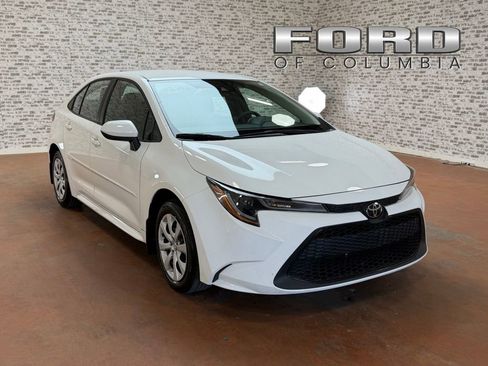 Used 2022 Toyota Corolla LE FWD image 1