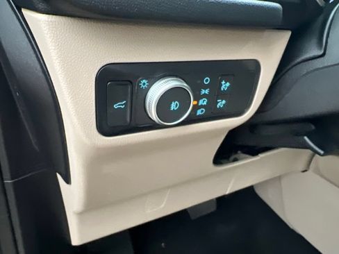 Used 2020 Ford Escape SEL AWD/4WD image 55