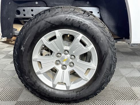 Used 2022 Chevrolet Colorado LT w/ Fleet Safety Package RWD image 28