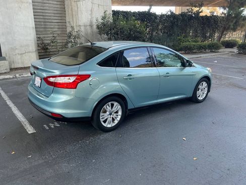 Used 2012 Ford Focus SEL FWD image 7