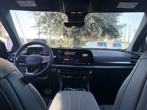 New 2026 Chevrolet Traverse LT w/ Midnight/Sport Edition FWD image 26