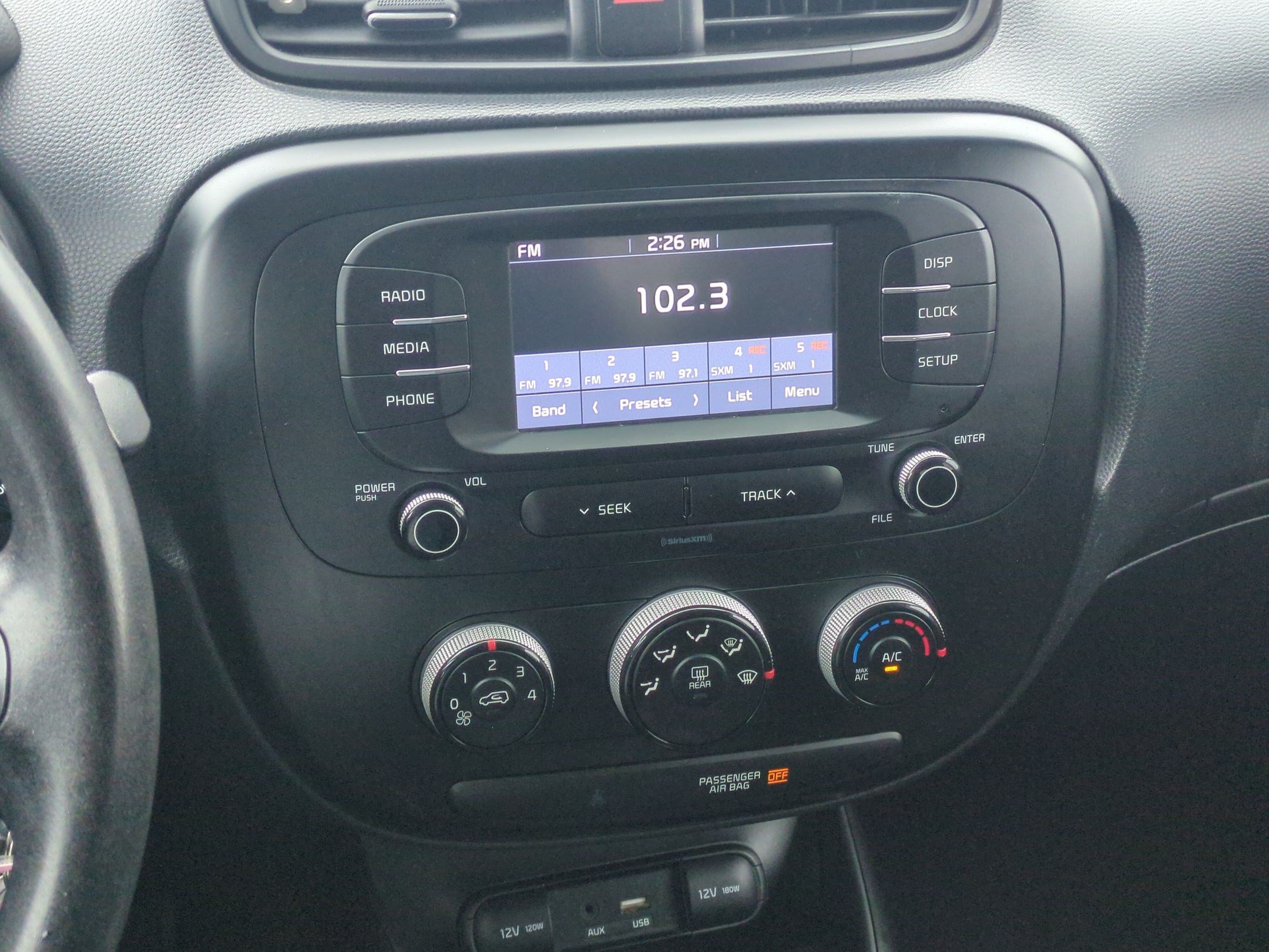 Used 2019 Kia Soul FWD image 24