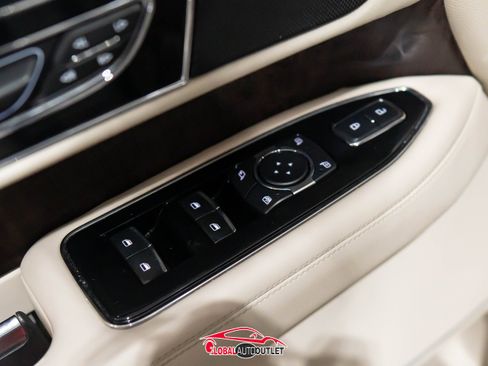 Used 2018 Lincoln Navigator Select w/ Technology Package image 43