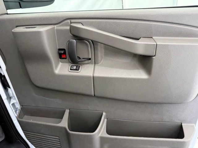 New 2026 Chevrolet Express 2500 w/ Driver Convenience Package RWD image 19