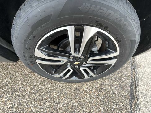 Used 2024 Chevrolet TrailBlazer LT w/ LT Cold Weather Package AWD/4WD image 30