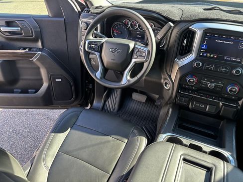 Used 2020 Chevrolet Silverado 1500 LT Trail Boss AWD/4WD image 33