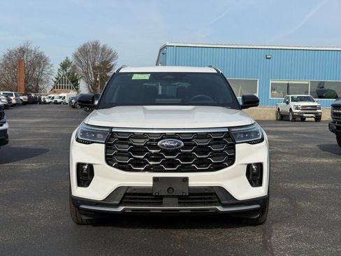 New 2026 Ford Explorer Platinum w/ LUX Leather Package image 2