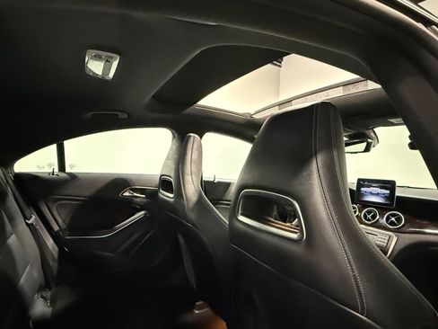 Used 2019 Mercedes-Benz CLA 250 4MATIC image 37