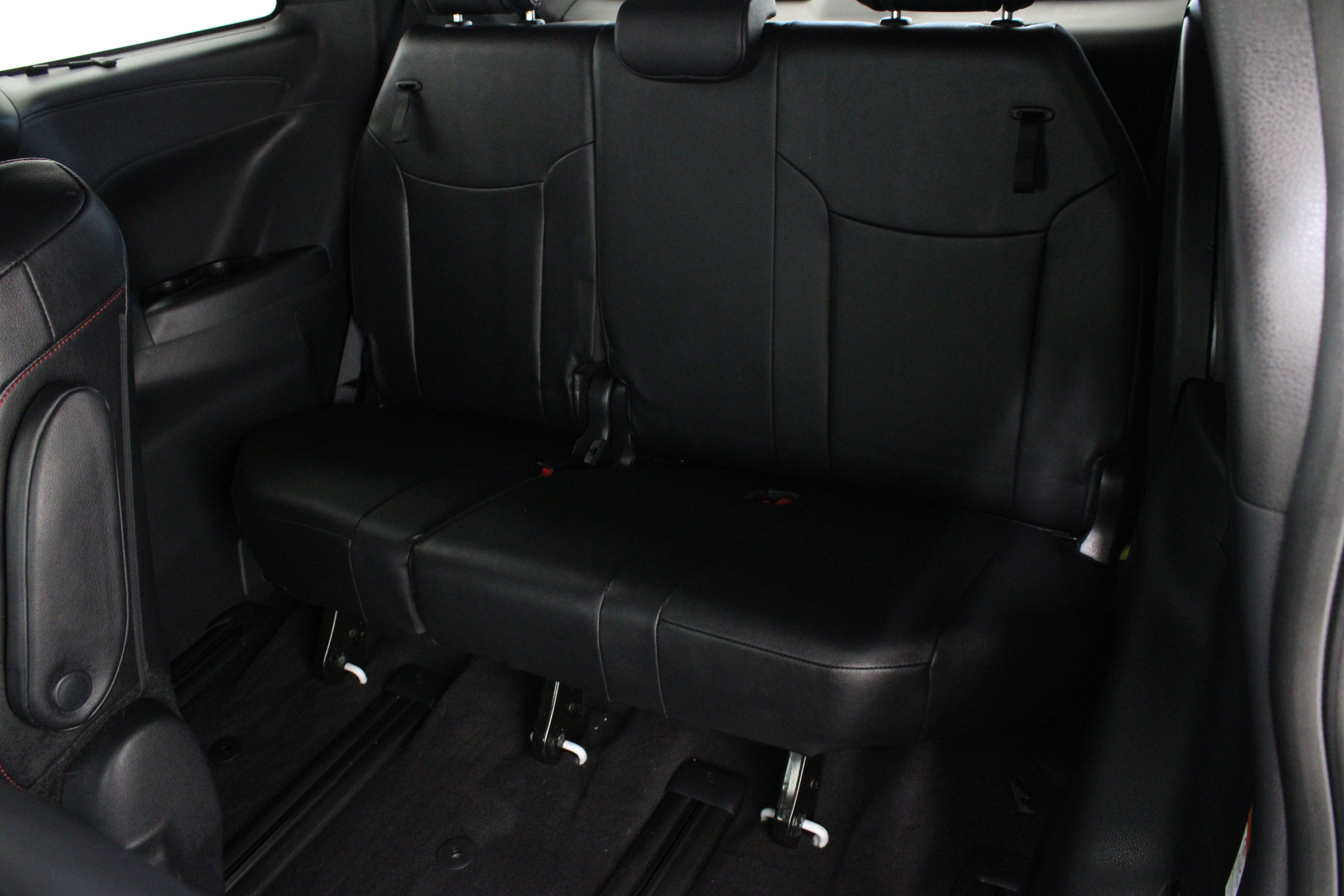 Used 2025 Toyota Sienna XSE w/ XSE Premium Package FWD image 34