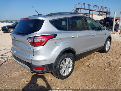 Used 2018 Ford Escape SE AWD/4WD image 4