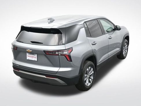 Used 2025 Chevrolet Equinox LT image 25