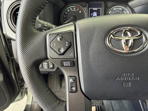 Used 2023 Toyota Tacoma TRD Off-Road w/ TRD Premium Off Road Package image 29