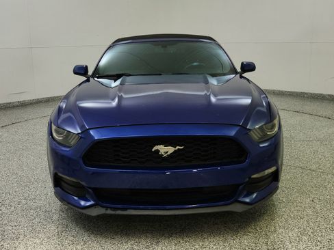 Used 2016 Ford Mustang Convertible RWD image 2
