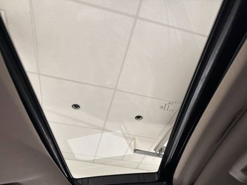 Used 2018 Honda Pilot Touring image 26