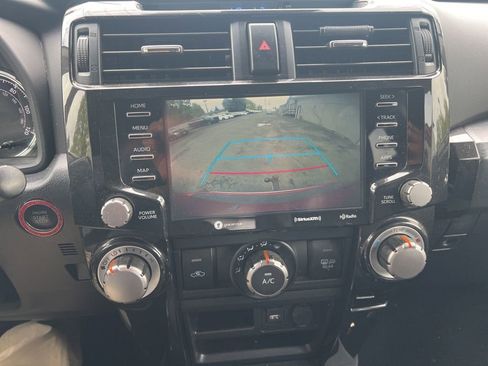 Used 2022 Toyota 4Runner TRD Off-Road image 12