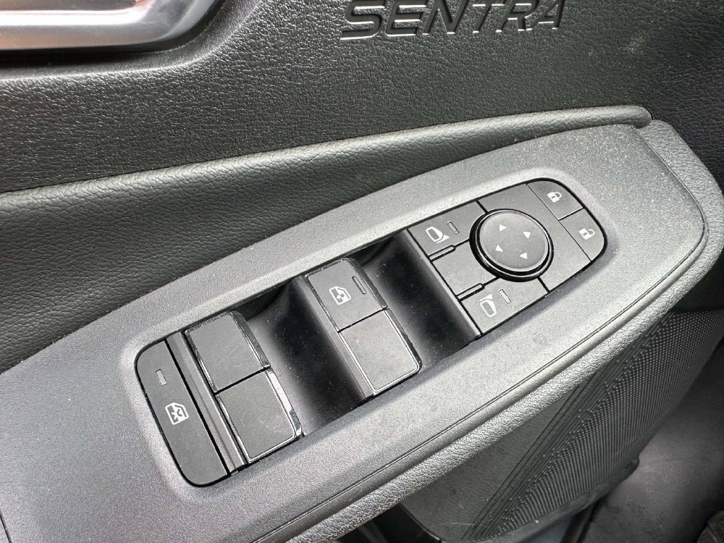 Certified 2026 Nissan Sentra SV w/ SV Convenience Package FWD image 33